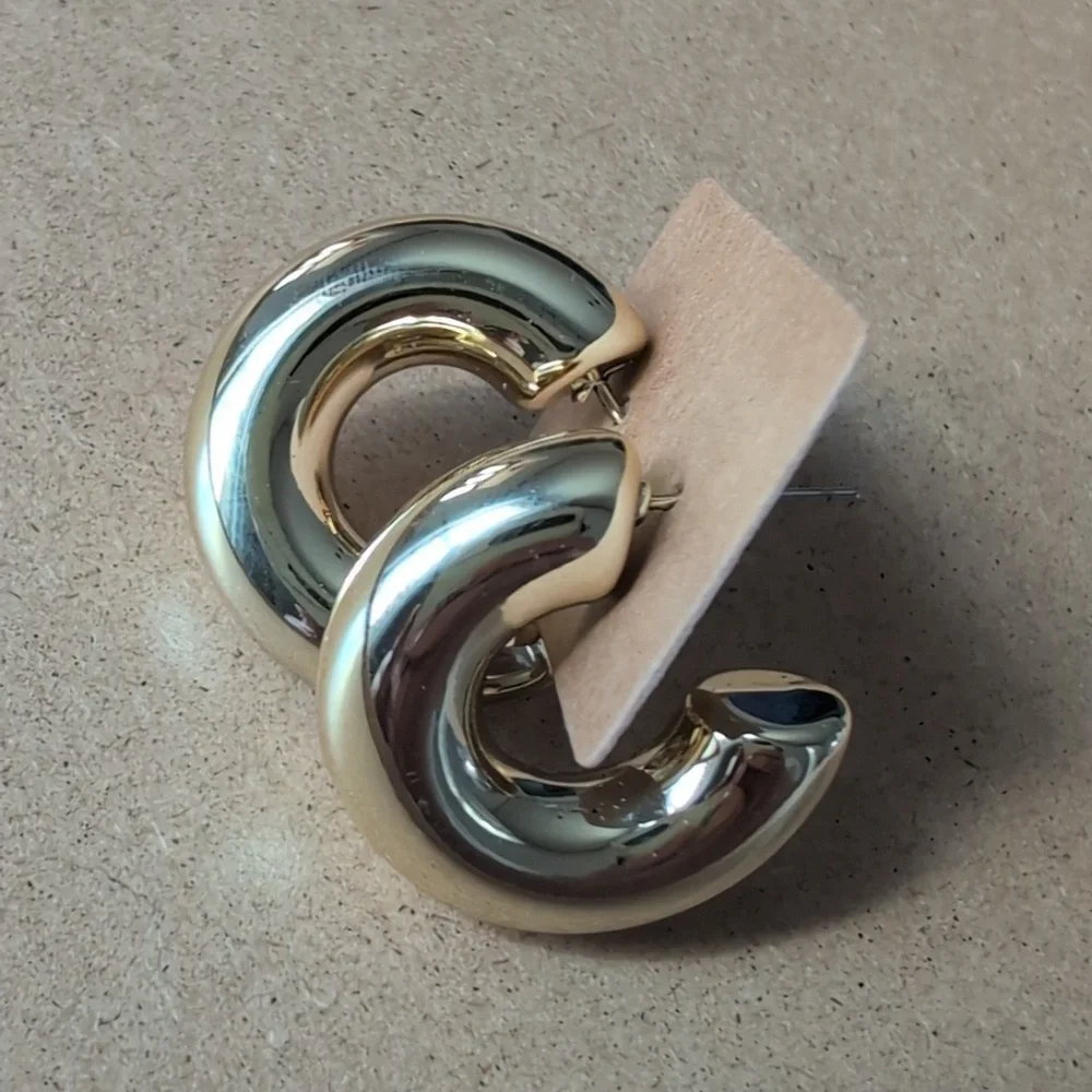 N/A finish earrings